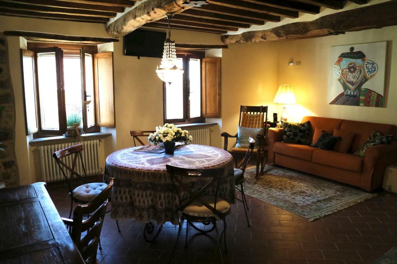 Andante Appartamenti Castelnuovo di Val di Cecina Luaran gambar