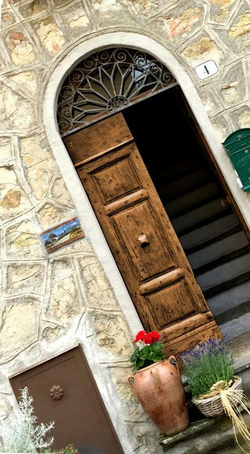 Andante Appartamenti Castelnuovo di Val di Cecina Luaran gambar